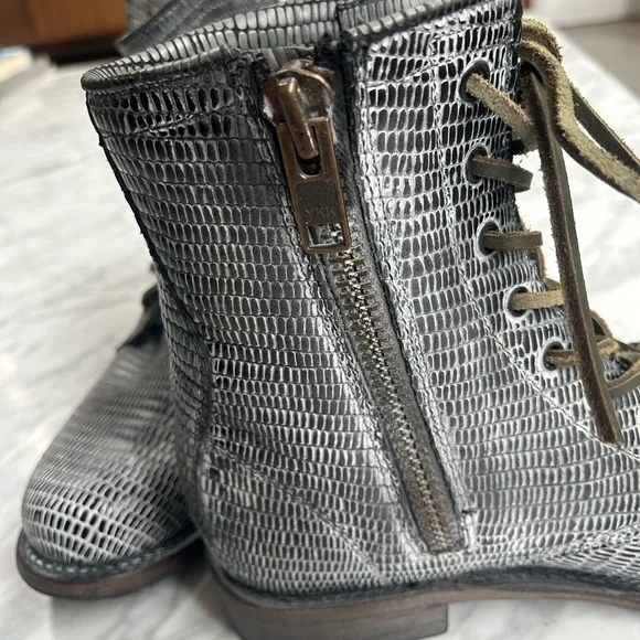 Freebird Gray Lace-Up Ankle Leathrt Boots Size 11 - Picture 4 of 9